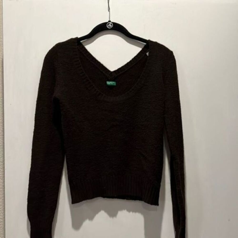 Benetton Brown cropped sweater